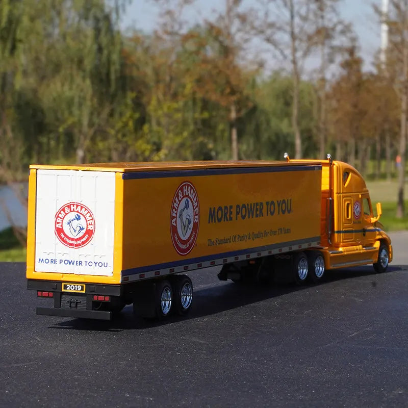 Diecast 1:64 Container Truck Car Model American-style Truck Play Vehicles Alloy Transport Vehicle Collectible Toys